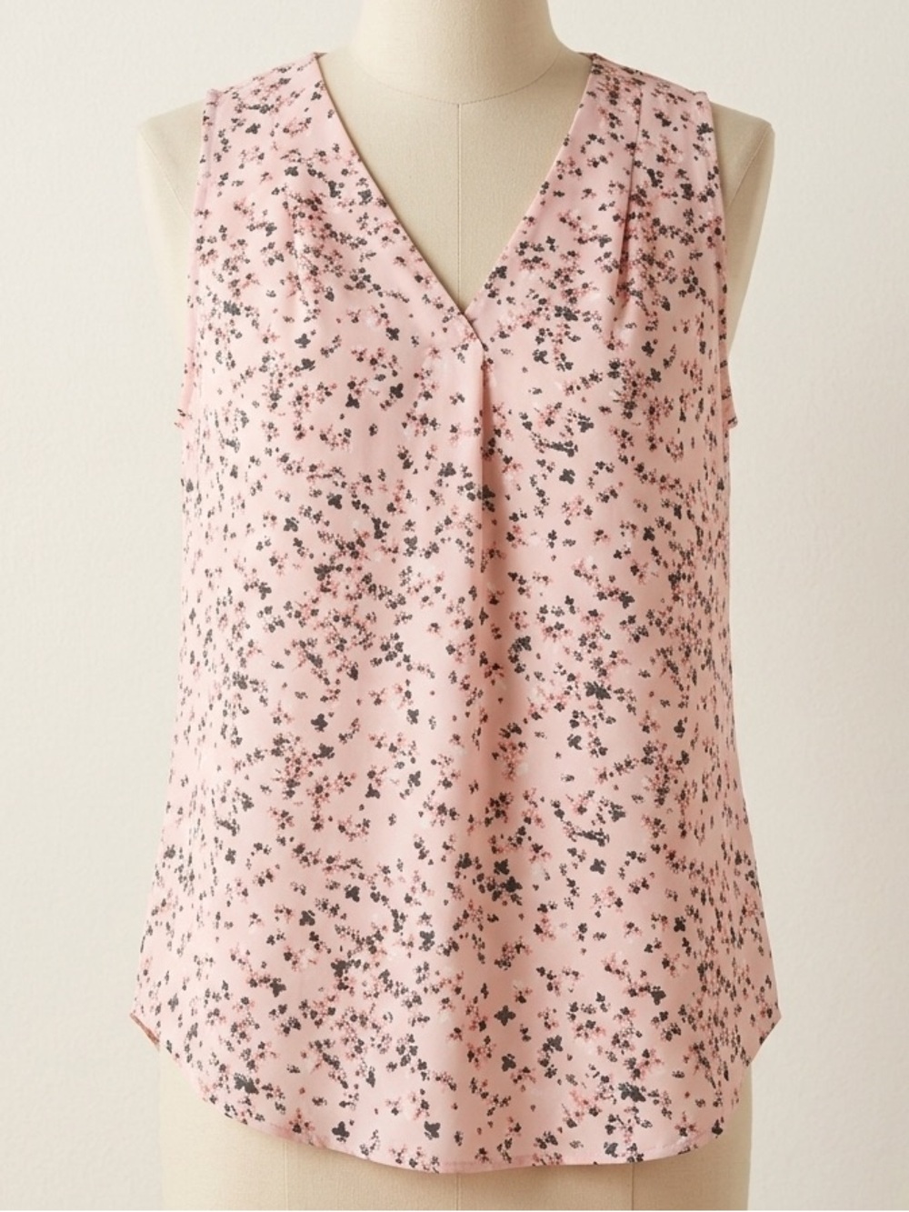 Banana Republic Pink Floral V-Neck Sleeveless Camisole